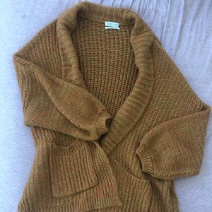 URBAN OUTFITTERS Oversized Cardigan